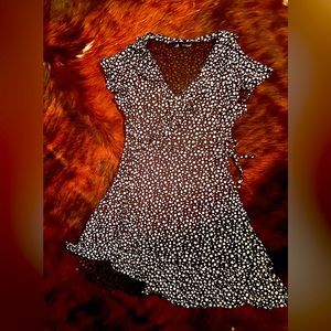 Black and white Boohoo dress. Worn once.